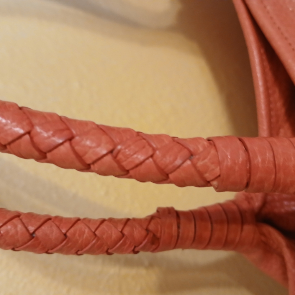 Elegant Coral Handbag - Picture 9 of 15